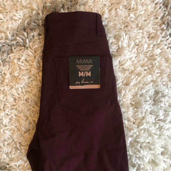 2 pairs of high rise skin tight skinnies - green & maroon reg price $34.99 ea. - Picture 4 of 7